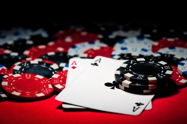 Dealer dealing cards in sumseltoto link Andar Bahar live game